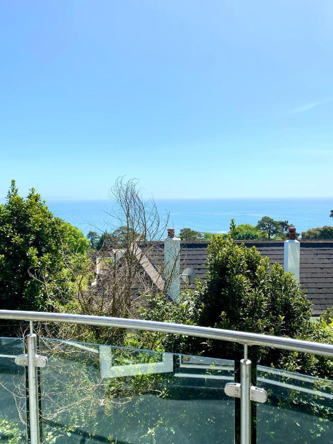 One Of The Best Properties In Lyme! Breathtaking Views Across The Whole Bay. 3 Stories With 2 Tier Veranda Around The Property. Sleeps 6 Лайм-Реджис Экстерьер фото